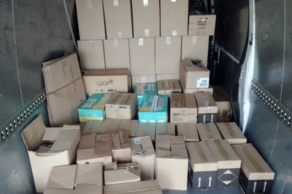 CULMINADA CON EXITO LA I EDICIÓN DEL CALENDARIO BENÉFICO POPULAR DE COLMENAR VIEJO CON LA ENTREGA DE LA DONACIÓN DE PRODCUTOS DE HIGIENE.